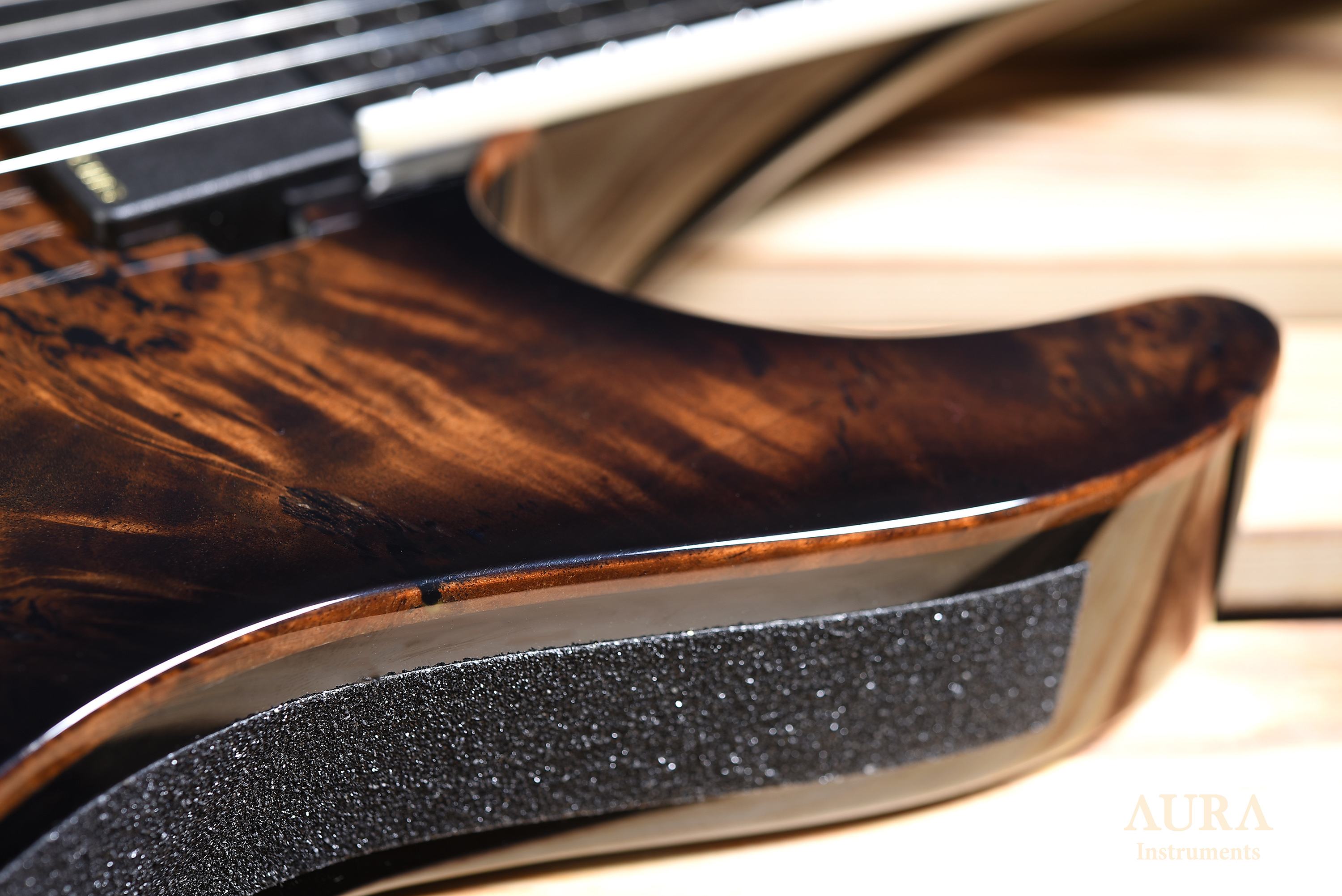 Guitar Aura The Wire detail 7